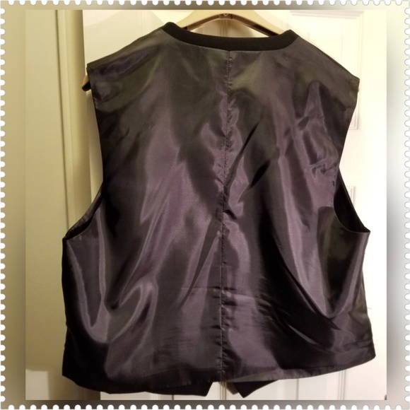 MIDTOWN 2 PIECE VEST SUIT SIZE L 40 WAIST